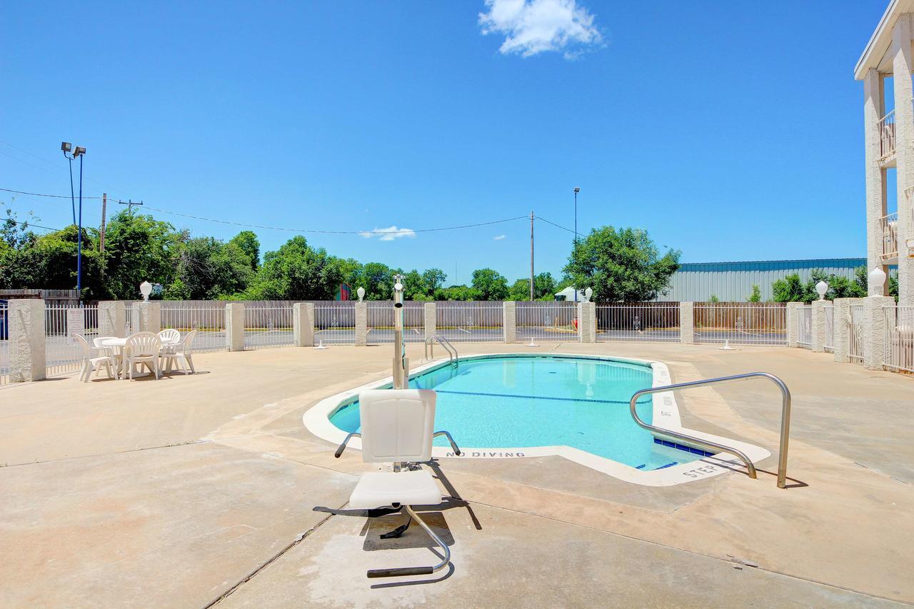 Motel 6-Oklahoma City, Ok - Frontier City Exteriör bild