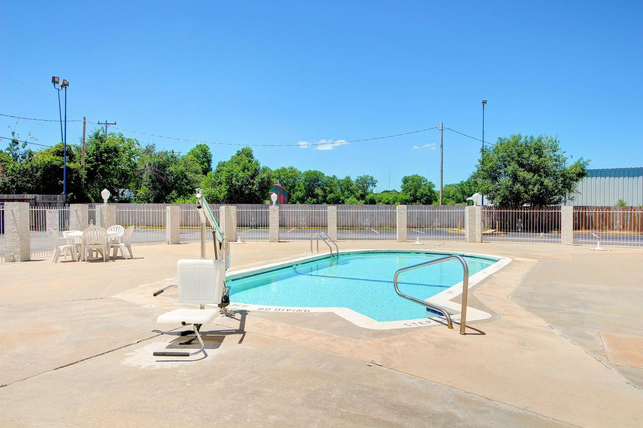 Motel 6-Oklahoma City, Ok - Frontier City Exteriör bild